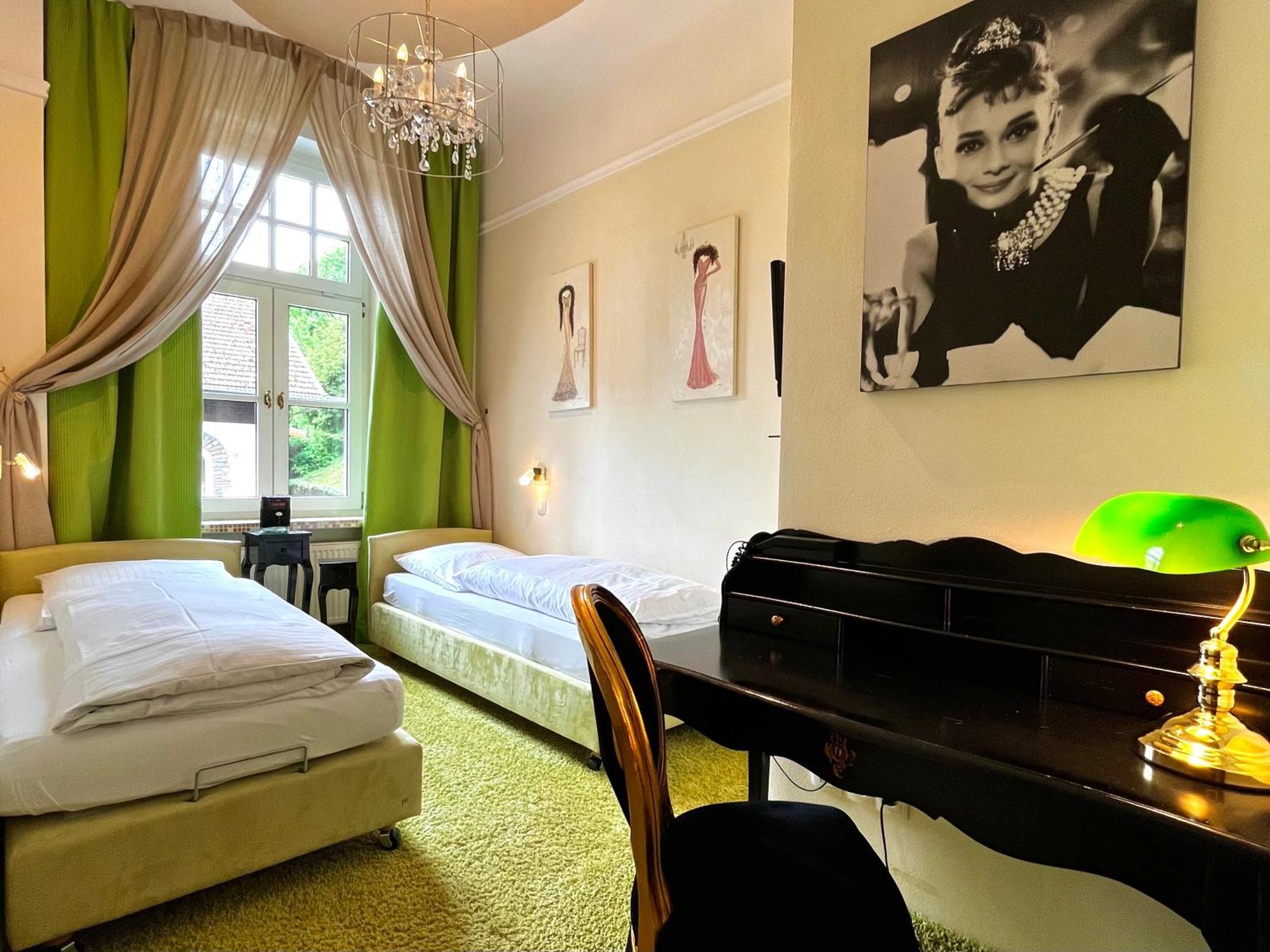 Park Villa Zentral Am Mittelrhein - Zimmer & Apartments Boppard Exterior foto